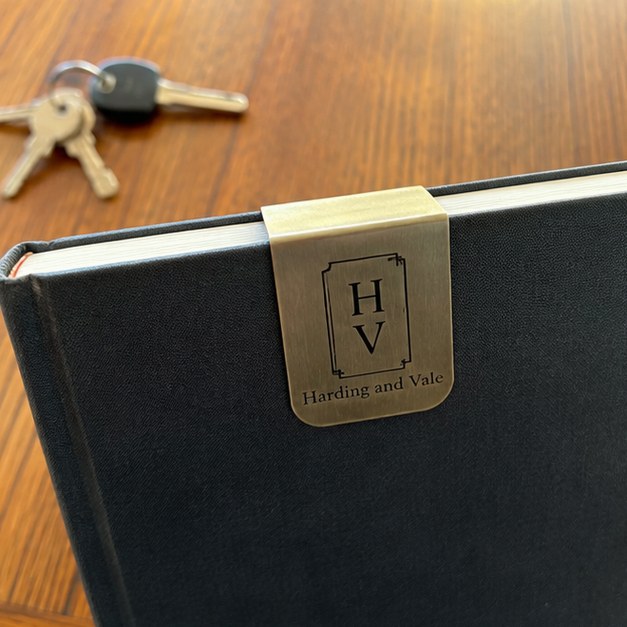 Personalized bookmarks — customer photo